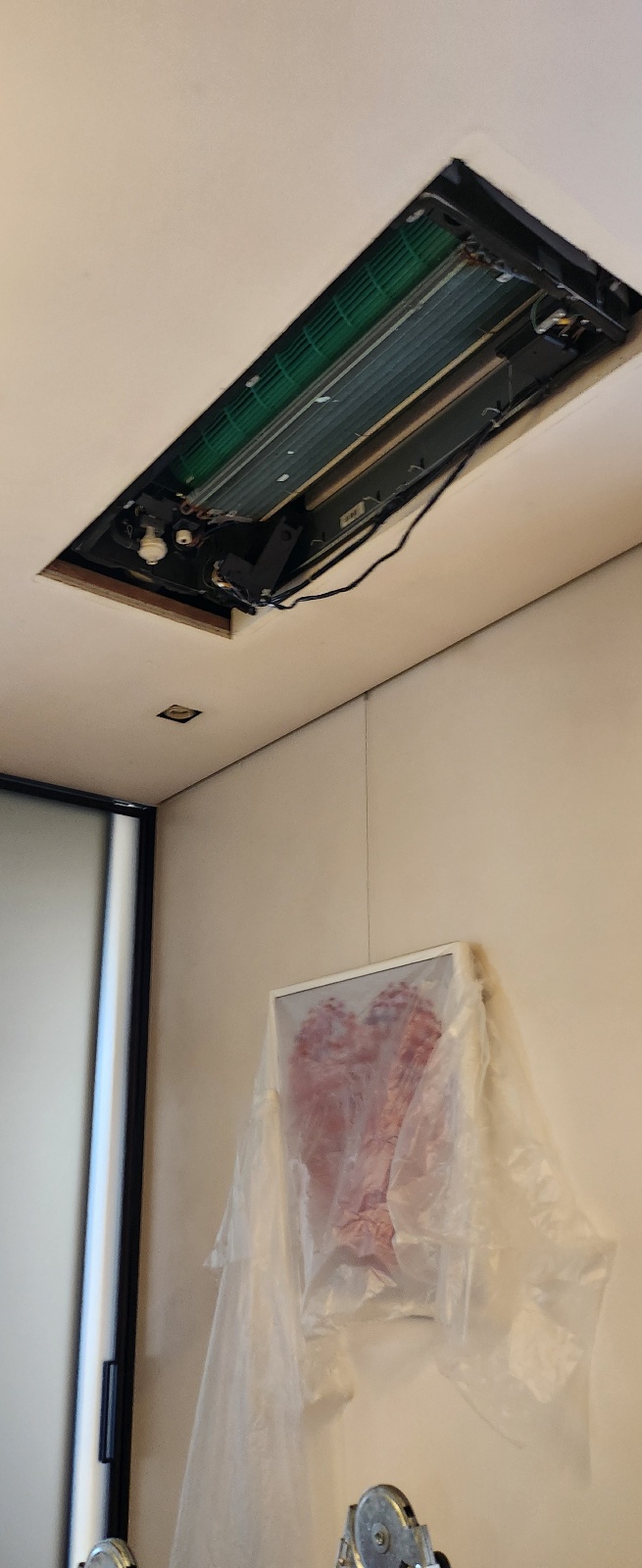 ac989ede296eba1b31cc3e89c203dca8_1765940236_975.jpg